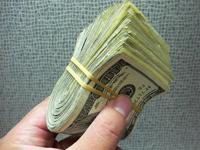 banks-are-getting-bad-mortgages-off-their-books-by-giving-homeowners-cash-to-walk-away